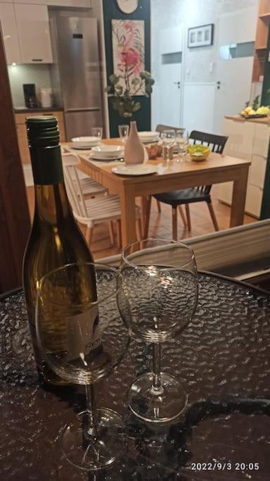 Leilighet Comfy, Familly Friendly Apartment. Balcony. Garage.