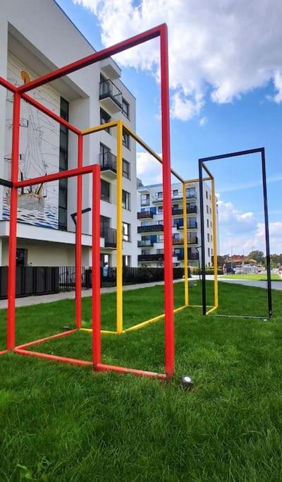 Butas Comfy, Familly Friendly Apartment. Balcony. Garage. Warsaw